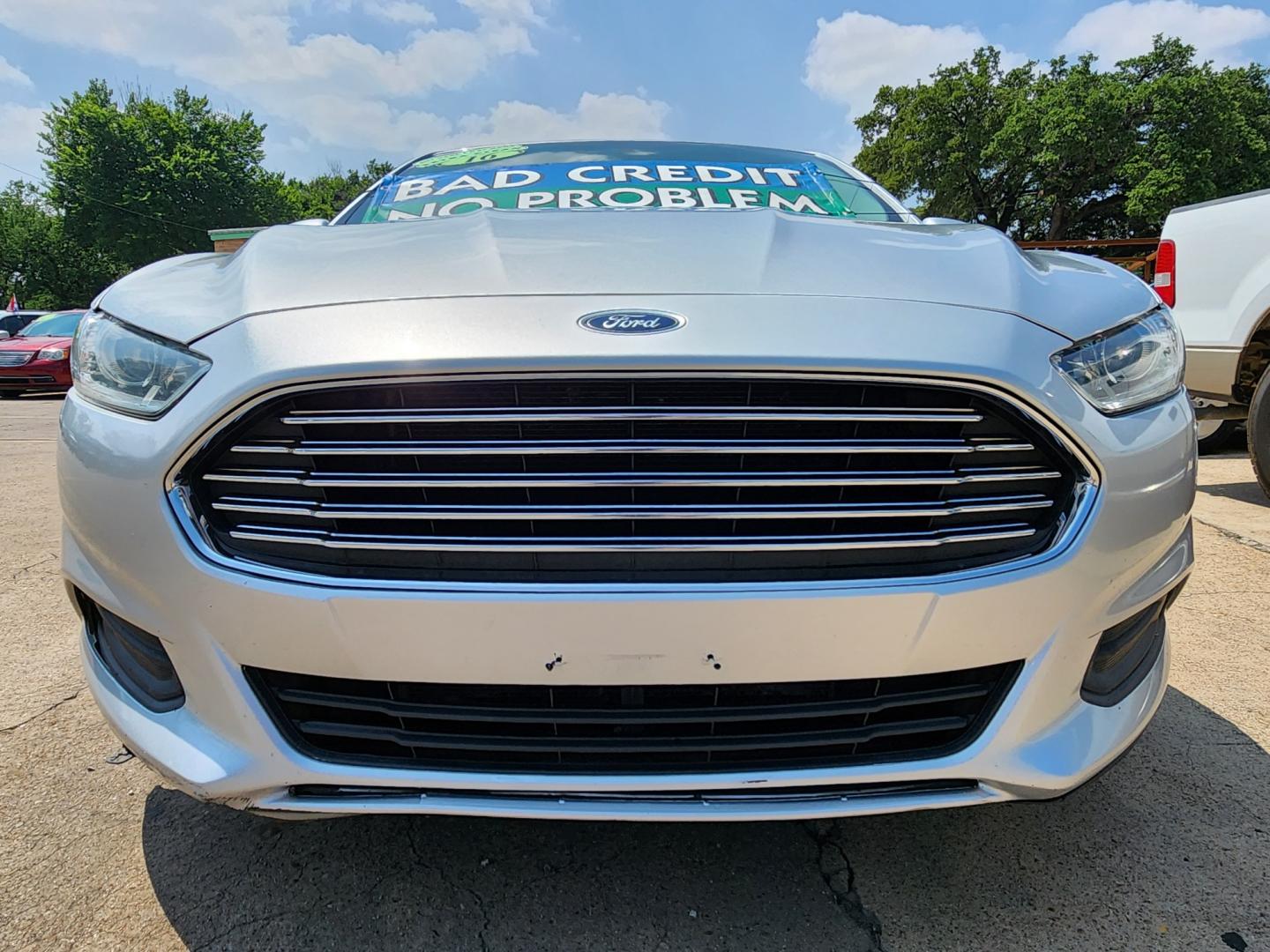 2016 SILVER /GRAY Ford Fusion (3FA6P0G70GR) , located at 2660 S.Garland Avenue	, Garland, TX, 75041, (469) 298-3118, 32.885387, -96.656776 - CASH$$$$$ CAR! This is a 2016 FORD FUSION S SEDAN! SUPER CLEAN! BACK UP CAMERA! BLUETOOTH! Come in for a test drive today. We are open from 10am-7pm Monday-Saturday. Call or text us with any questions at 469-202-7468, or email us at dallasautos4less@gmail.com. - Photo#6